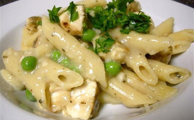 Image of Chicken and Penne Pasta With Garlic Rosemary Sauce